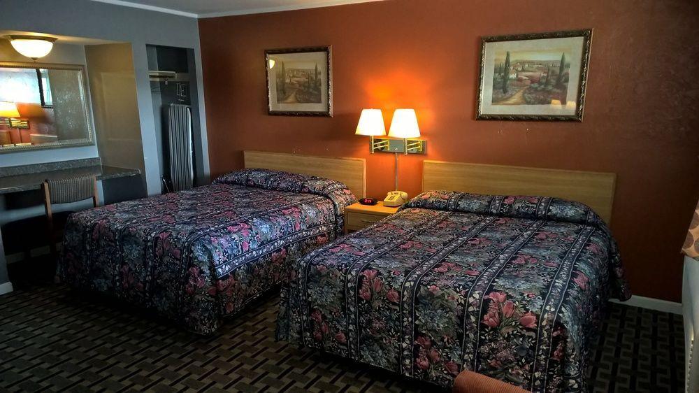 Economy Inn Marshalltown Экстерьер фото